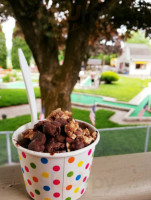 Farmington Miniature Golf And Ice Cream Parlor food
