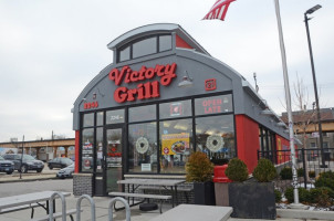 Victory Grill outside