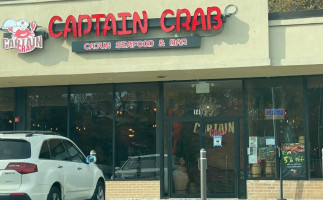 Captain Crab outside