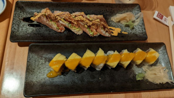 Raku Sushi food
