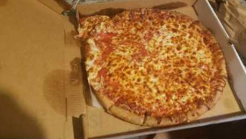 Mikey B's Pizza food