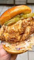 Fat Daddy's Hot Chicken food