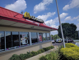 Mcdonald's outside