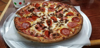 Eagle One Pizza Holdenville food