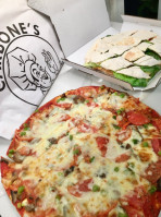 Carbone's Pizza food