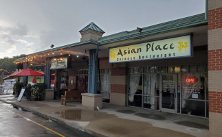 Asian Place Chinese outside