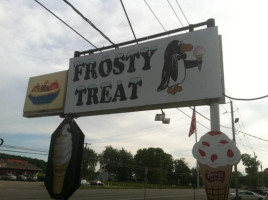 Frosty Treat outside