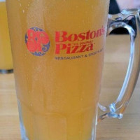 Boston's Restaurant Sports Bar food