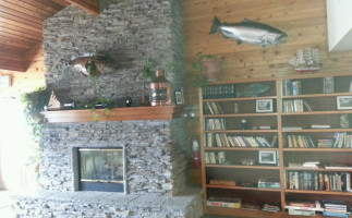 Shelter Cove Alaska Fishing Lodge inside