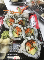 Mizu Sushi inside