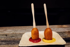 Corndog With No Name food