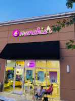 Menchie's Frozen Yogurt food