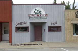 Wagon Wheel Lounge food