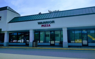 Warrior Pizza outside