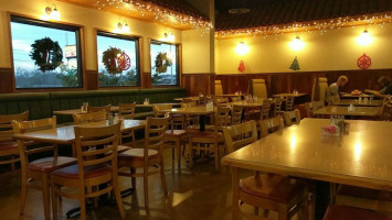 El Rio Grande Mexican Restaurant inside