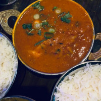 Tandoori Kitchen food