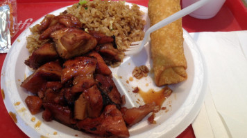 Perry's Bbq Asian Grill Inc inside