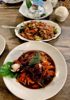 Nidda Thai Cuisine food