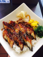 Okini Sushi food