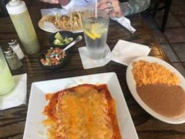 El Ranchero food