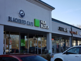 Blackbird Cafe outside