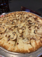 Rudy's Pizza food