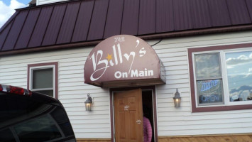 Billy's On Main inside