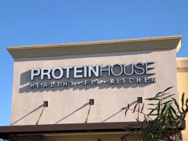 Proteinhouse outside