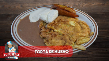 Pupuseria Salvadorena food