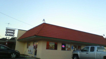 Mona Drive Inn outside