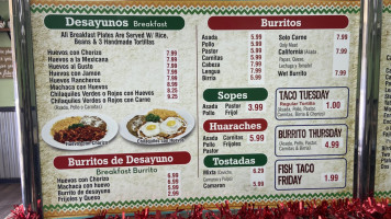 Iguana's Mexican Food food
