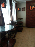 Juiceria Cafe outside