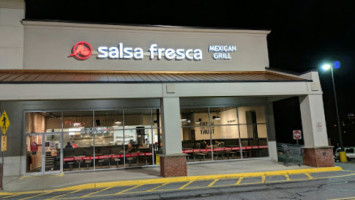 Salsa Fresca Mexican Grill outside