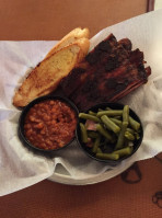 Smokey's Real Pit B-que food