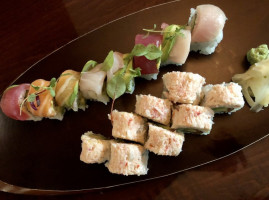 Sakari Sushi food
