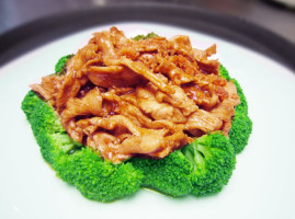 Sanphan Thai Cuisine food