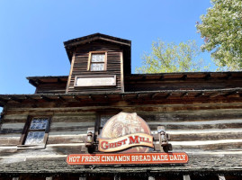 Grist Mill Cinnamon Bread food