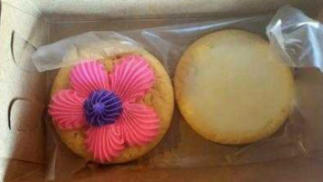 Rosie's Cookies, Cakes Cream food
