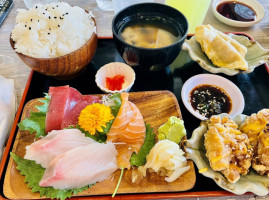 Temari-zushi food