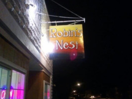 Robin's Nest outside