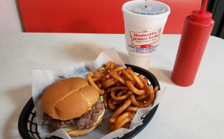 Hannah's General Store food