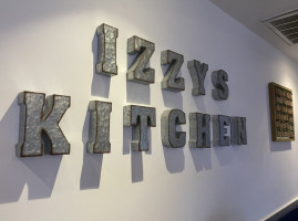 Izzy's Kitchen inside
