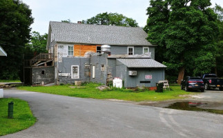 Niverville Pub Incorporated outside