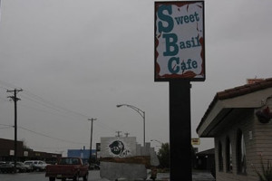 Sweet Basil Cafe Closed outside