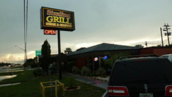 Sizzling Grill outside