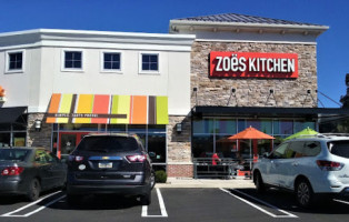 Zoes Kitchen outside