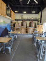 St. Vrain Cidery inside