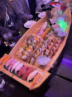 Mika Sushi 3 food