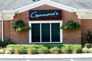 Gennaro's Italian Tomato Pies outside