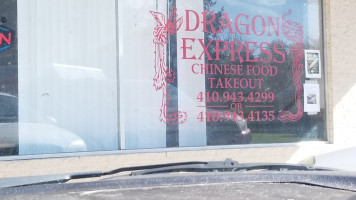 Dragon Express outside